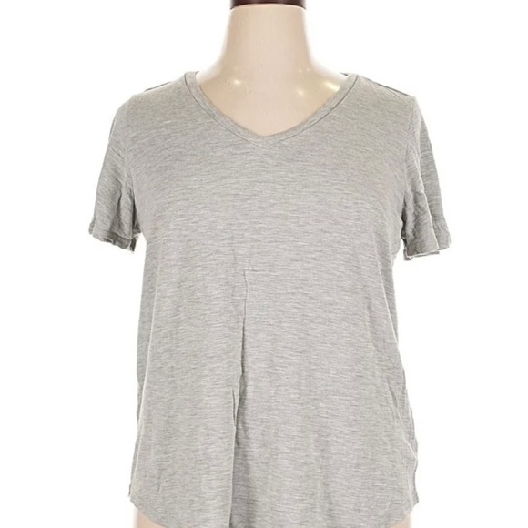 Jessica Simpson V-neckline Top - Picture 1 of 2